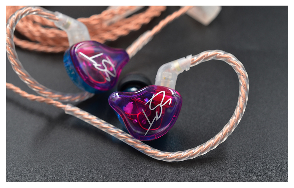 Růžovo modrá barevná sluchátka KZ ZST varianta Candy.